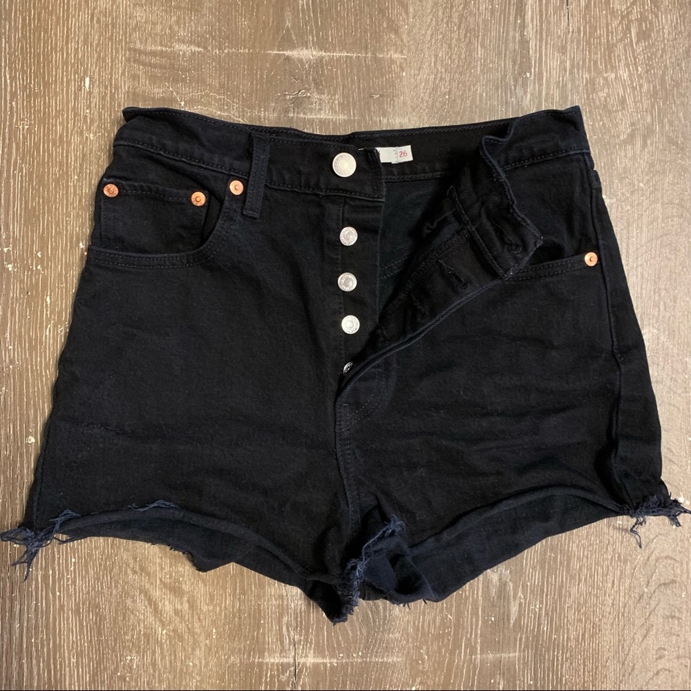 Levi’s Black Denim Ribcage Short Button Fly Shorts